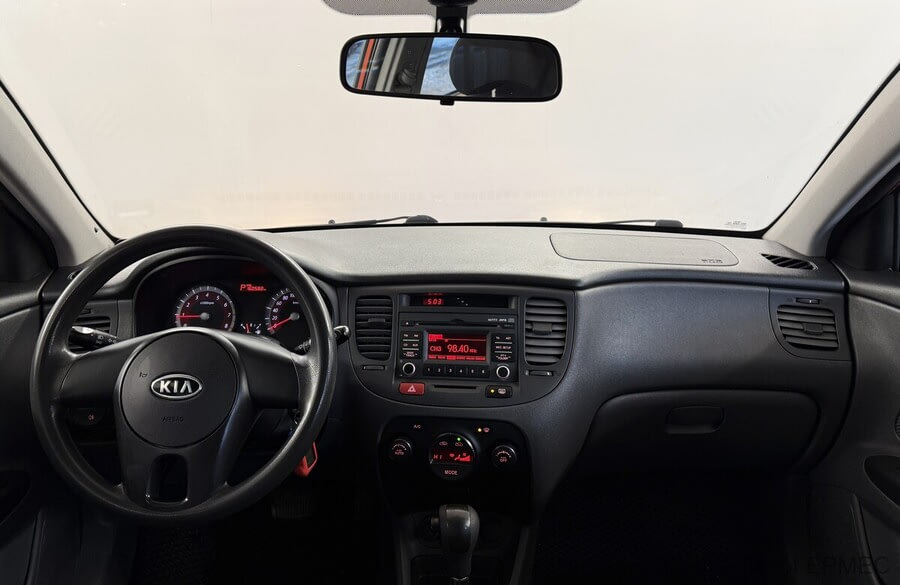 Фото Kia Rio II Рестайлинг с пробегом | №5 Фото Kia Rio II Рестайлинг с пробегом | №5
