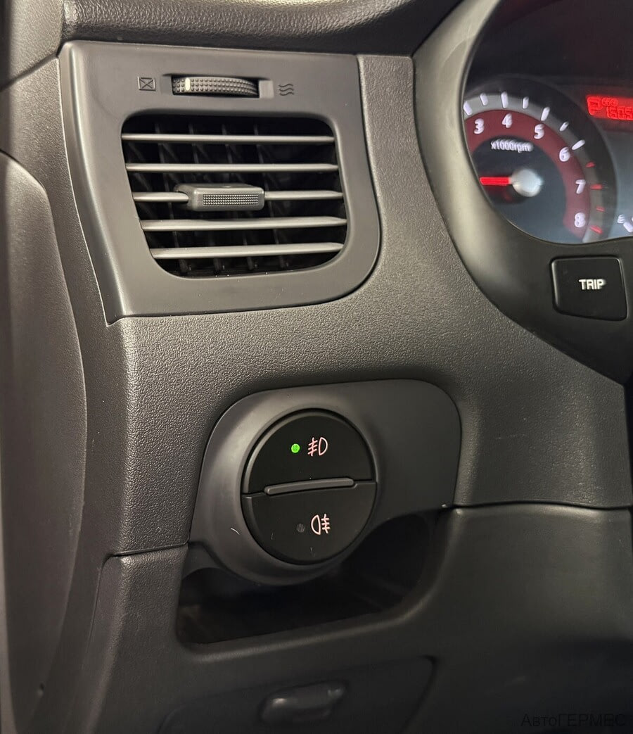 Фото Kia Rio II Рестайлинг с пробегом | №8 Фото Kia Rio II Рестайлинг с пробегом | №8