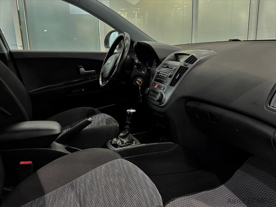 Фото Kia Ceed I с пробегом | №11