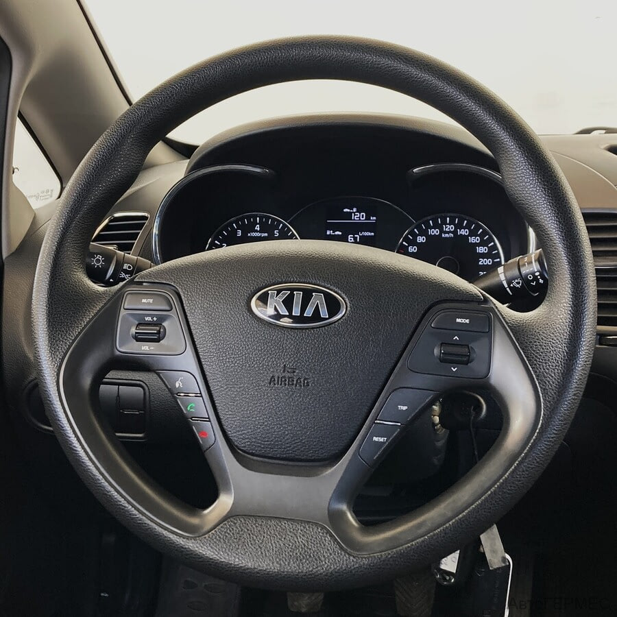 Фото Kia Cerato III Рестайлинг (CLASSIC) с пробегом | №8