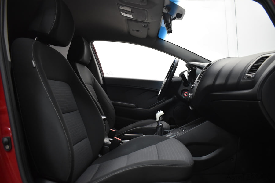 Фото Kia Cerato III с пробегом | №11 Фото Kia Cerato III с пробегом | №11