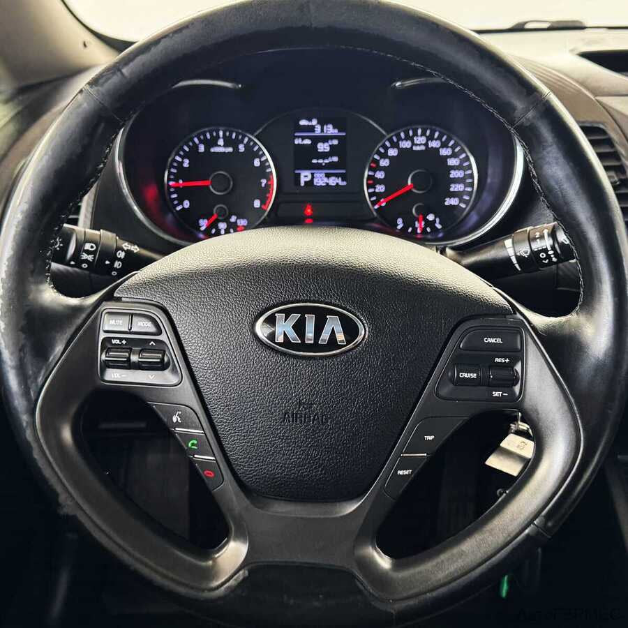 Фото Kia Cerato III с пробегом | №12 Фото Kia Cerato III с пробегом | №12