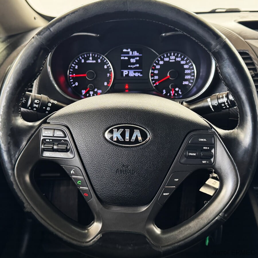 Фото Kia Cerato III с пробегом | №12 Фото Kia Cerato III с пробегом | №12