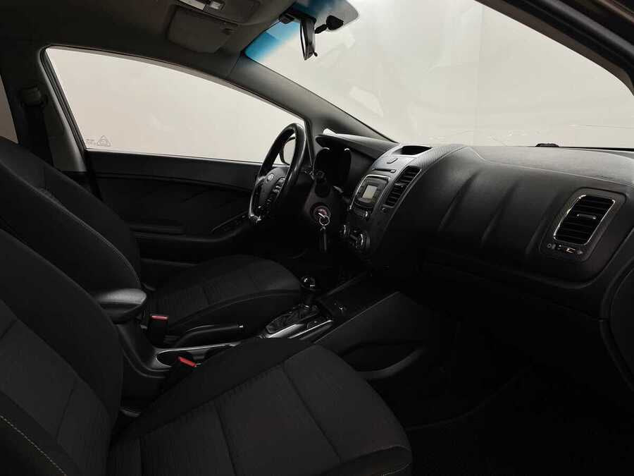 Фото Kia Cerato III Рестайлинг (CLASSIC) с пробегом | №10