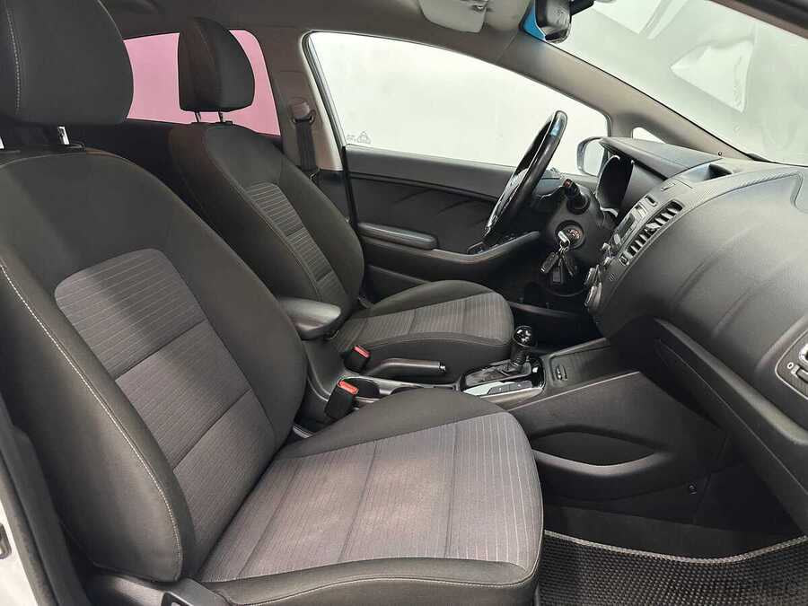 Фото Kia Cerato III Рестайлинг (CLASSIC) с пробегом | №13 Фото Kia Cerato III Рестайлинг (CLASSIC) с пробегом | №13