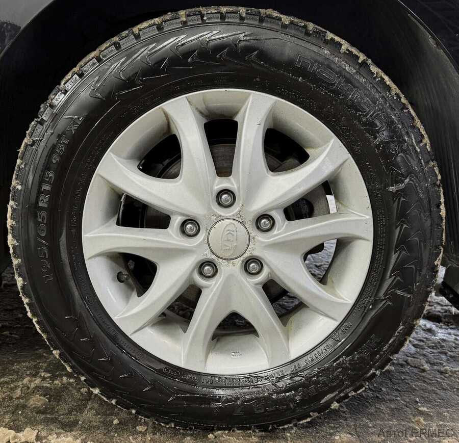 Фото Kia Cerato III Рестайлинг (CLASSIC) с пробегом | №17 Фото Kia Cerato III Рестайлинг (CLASSIC) с пробегом | №17