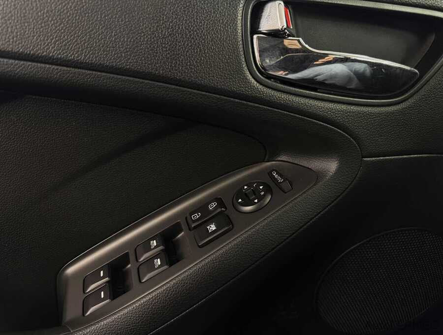 Фото Kia Cerato III Рестайлинг (CLASSIC) с пробегом | №10 Фото Kia Cerato III Рестайлинг (CLASSIC) с пробегом | №10