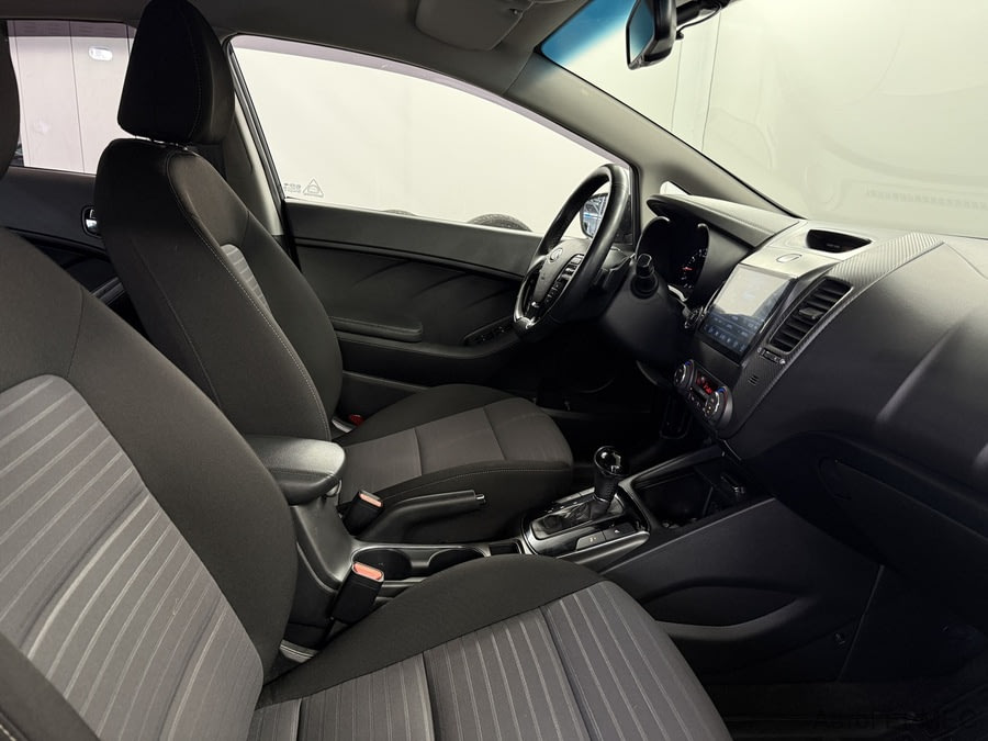 Фото Kia Cerato III Рестайлинг (CLASSIC) с пробегом | №13 Фото Kia Cerato III Рестайлинг (CLASSIC) с пробегом | №13