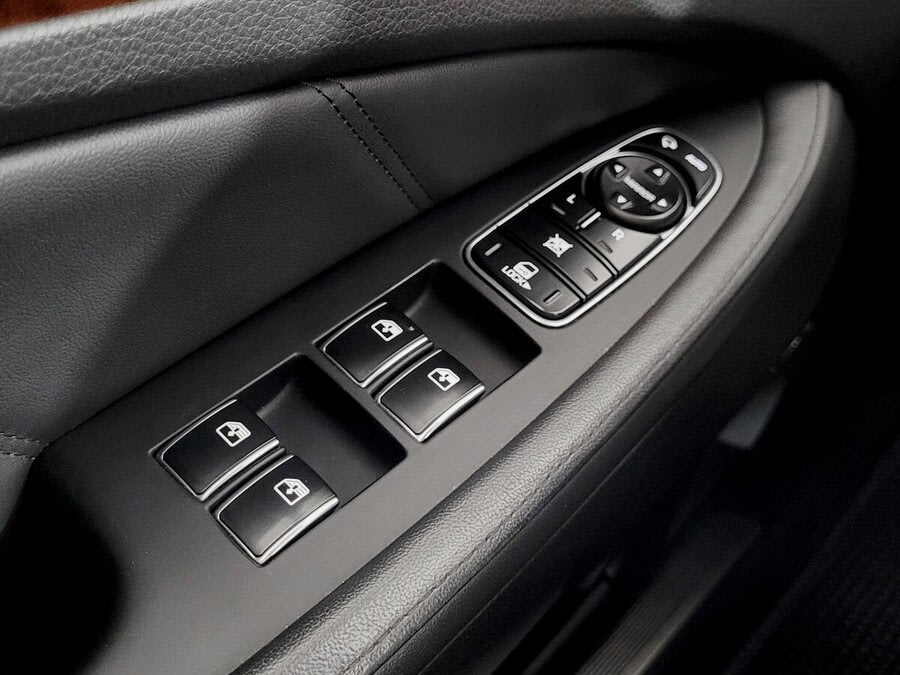 Фото HYUNDAI Equus II Рестайлинг с пробегом | №12 Фото HYUNDAI Equus II Рестайлинг с пробегом | №12