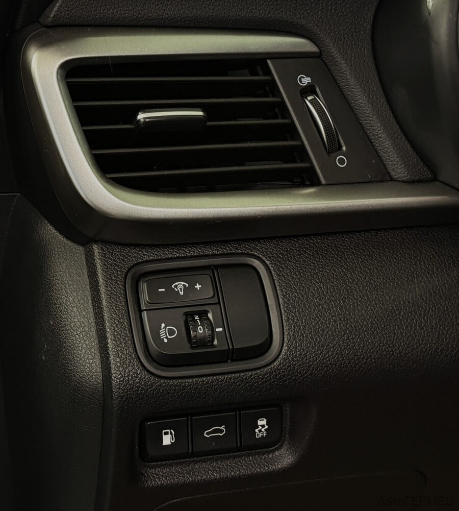 Фото Kia Optima IV Рестайлинг с пробегом | №8 Фото Kia Optima IV Рестайлинг с пробегом | №8