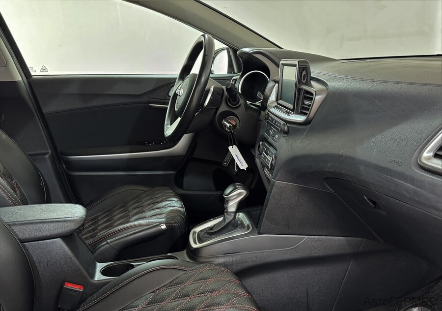 Фото Kia Ceed III с пробегом | №12
