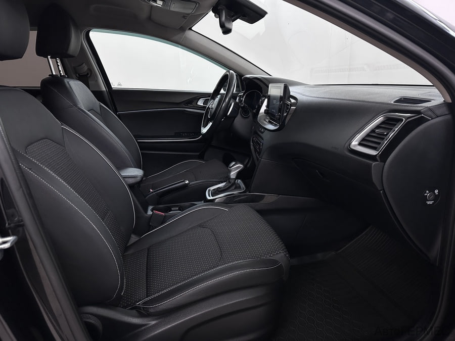 Фото Kia Ceed III с пробегом | №11