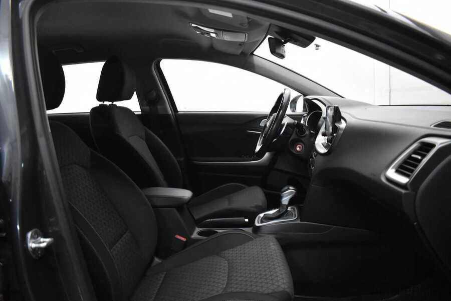 Фото Kia Ceed III с пробегом | №12