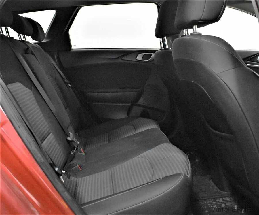 Фото Kia Ceed III Рестайлинг с пробегом | №12