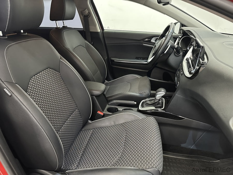 Фото Kia Ceed III Рестайлинг с пробегом | №15