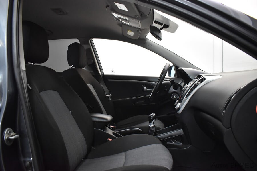 Фото Kia Ceed I Рестайлинг с пробегом | №10 Фото Kia Ceed I Рестайлинг с пробегом | №10