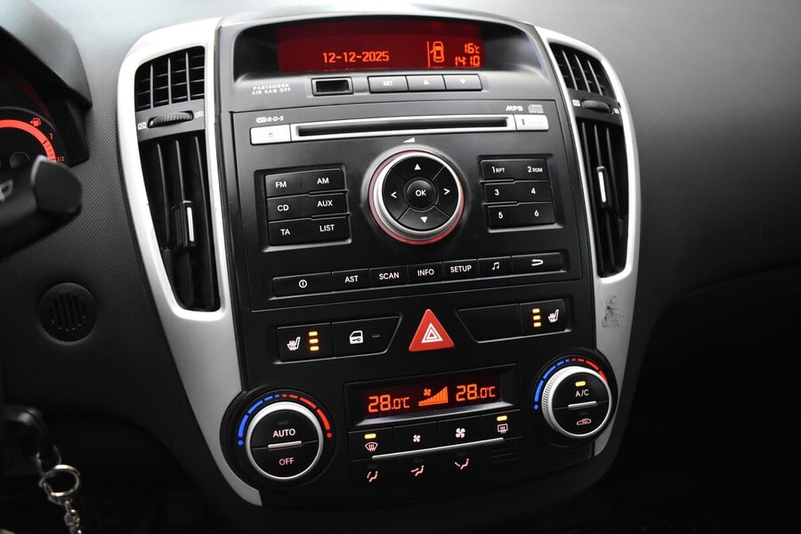 Фото Kia Ceed I Рестайлинг с пробегом | №7 Фото Kia Ceed I Рестайлинг с пробегом | №7