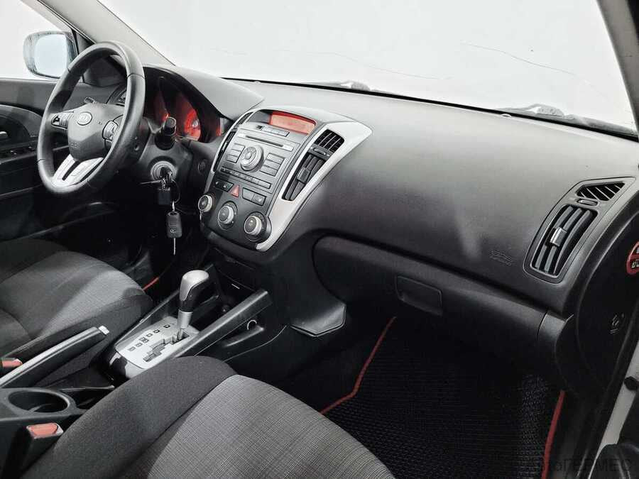 Фото Kia Ceed I Рестайлинг с пробегом | №10