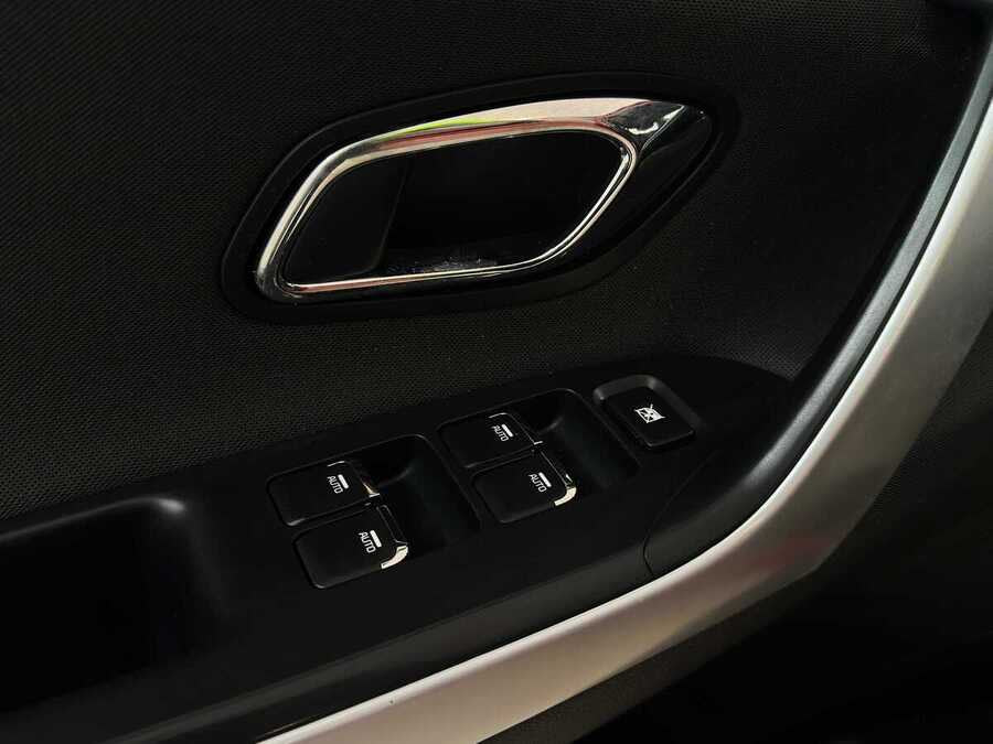 Фото Kia Ceed II Рестайлинг с пробегом | №9 Фото Kia Ceed II Рестайлинг с пробегом | №9