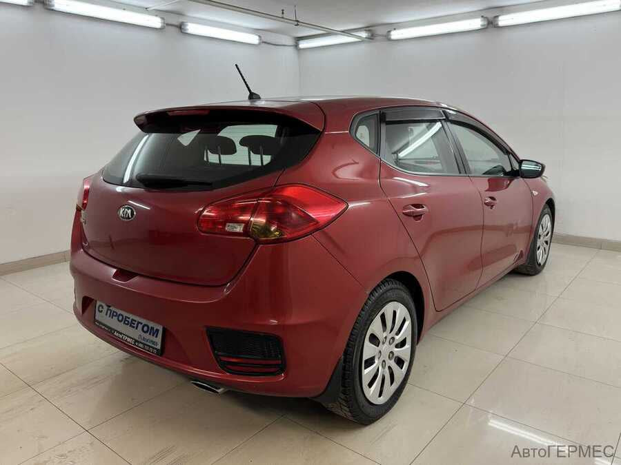 Фото Kia Ceed II Рестайлинг с пробегом | №4 Фото Kia Ceed II Рестайлинг с пробегом | №4