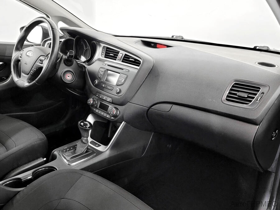 Фото Kia Ceed II Рестайлинг с пробегом | №11