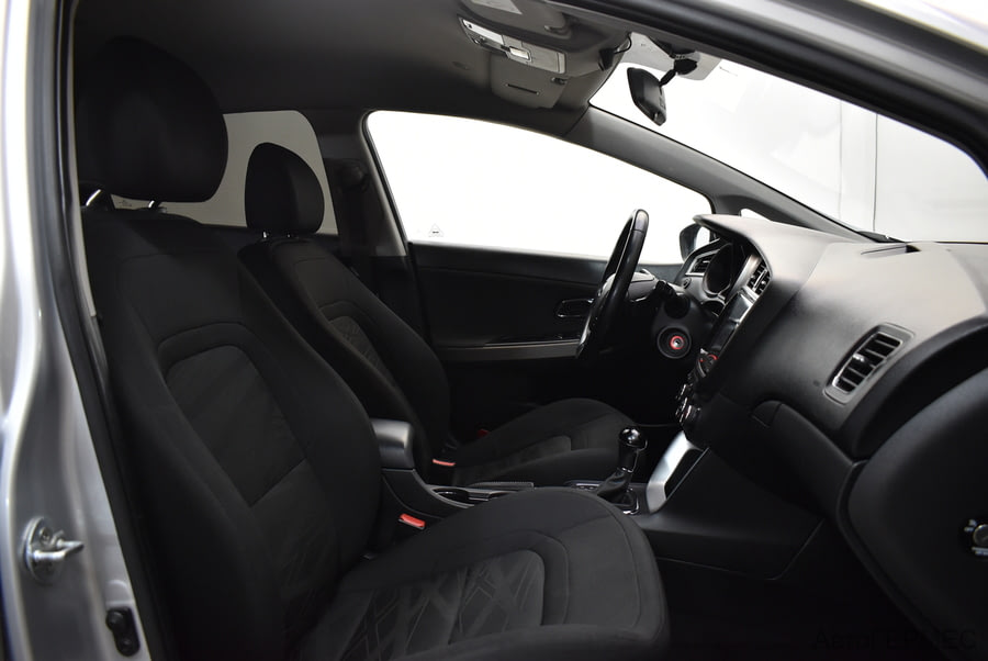 Фото Kia Ceed II Рестайлинг с пробегом | №10