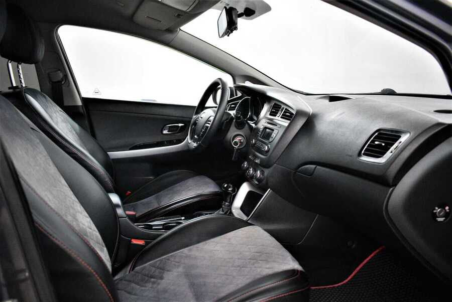 Фото Kia Ceed II с пробегом | №9 Фото Kia Ceed II с пробегом | №9