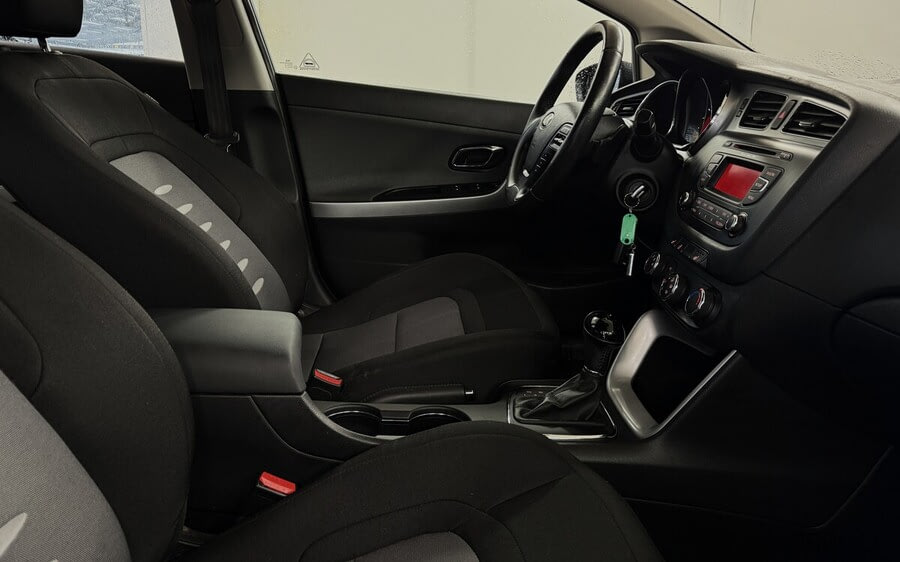 Фото Kia Ceed II с пробегом | №10 Фото Kia Ceed II с пробегом | №10