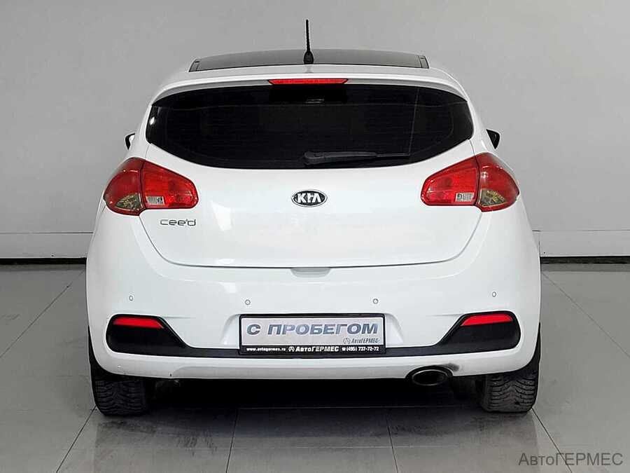 Фото Kia Ceed II Рестайлинг с пробегом | №3 Фото Kia Ceed II Рестайлинг с пробегом | №3