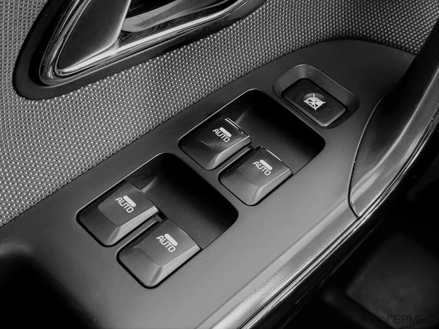 Фото Kia Ceed II Рестайлинг с пробегом | №10 Фото Kia Ceed II Рестайлинг с пробегом | №10