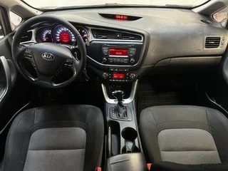 Фото Kia Ceed II Рестайлинг с пробегом Фото Kia Ceed II Рестайлинг с пробегом