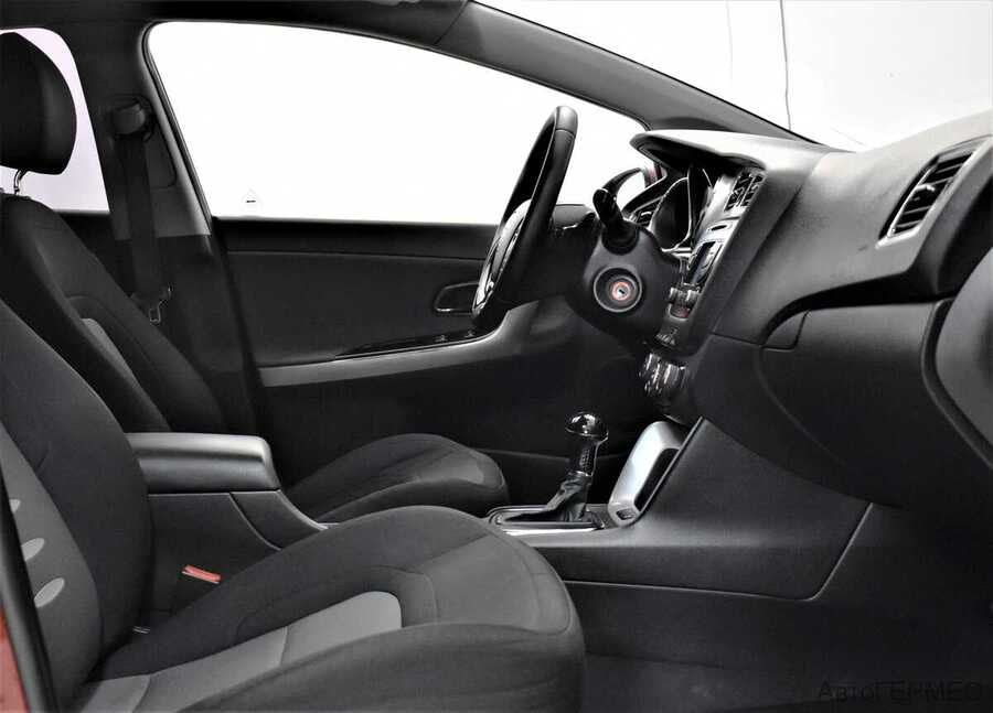 Фото Kia Ceed II с пробегом | №11