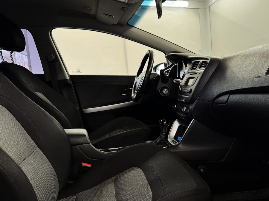 Фото Kia Ceed II Рестайлинг с пробегом | №11