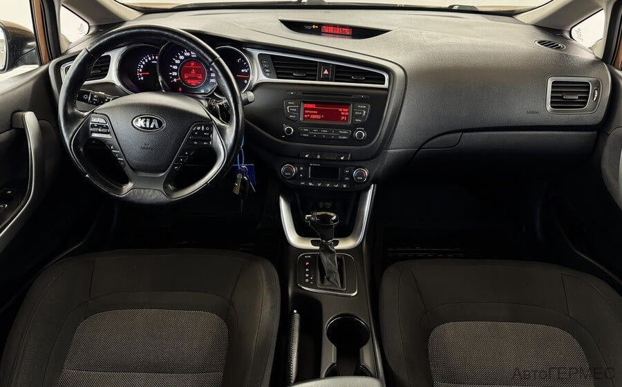 Фото Kia Ceed II Рестайлинг с пробегом | №5