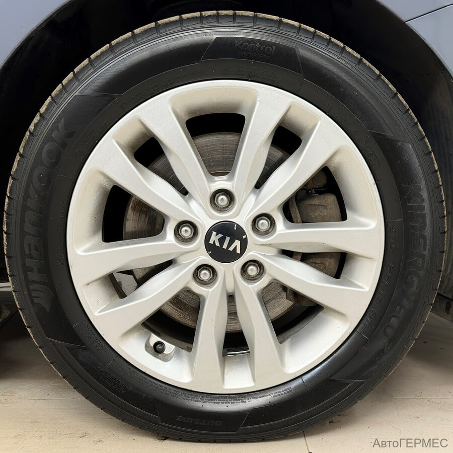 Фото Kia Ceed II Рестайлинг с пробегом | №15 Фото Kia Ceed II Рестайлинг с пробегом | №15