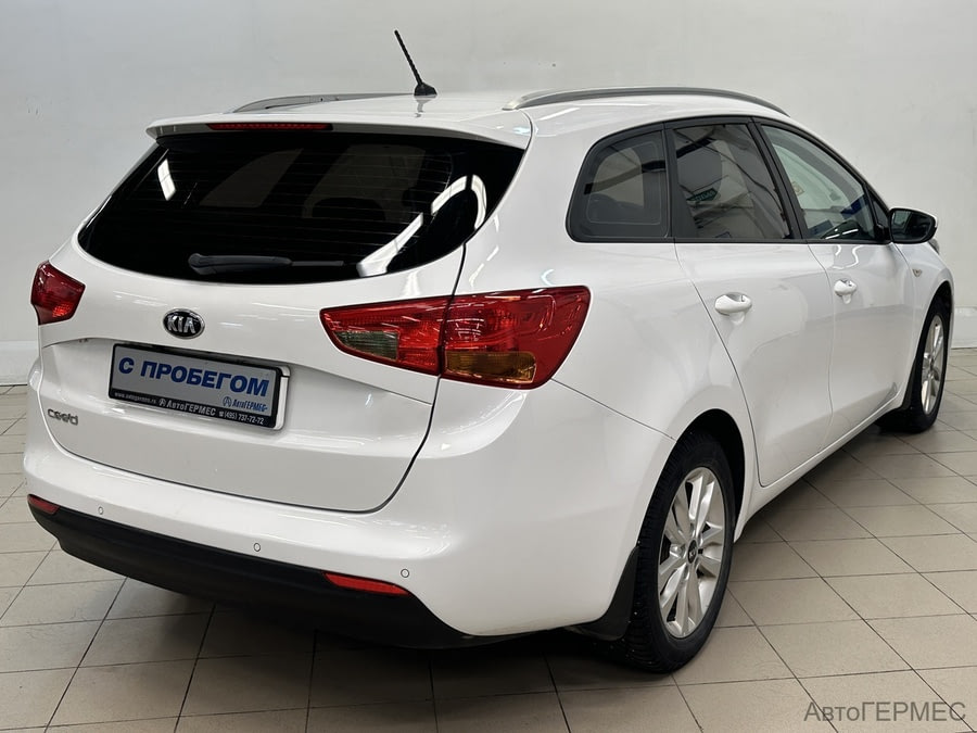 Фото Kia Ceed II Рестайлинг с пробегом | №4 Фото Kia Ceed II Рестайлинг с пробегом | №4