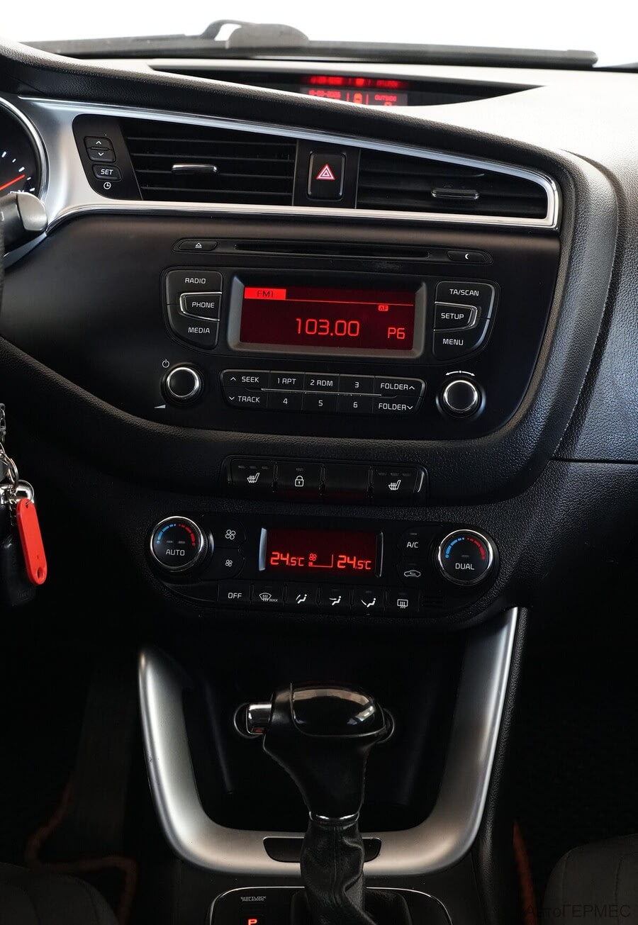 Фото Kia Ceed II Рестайлинг с пробегом | №7