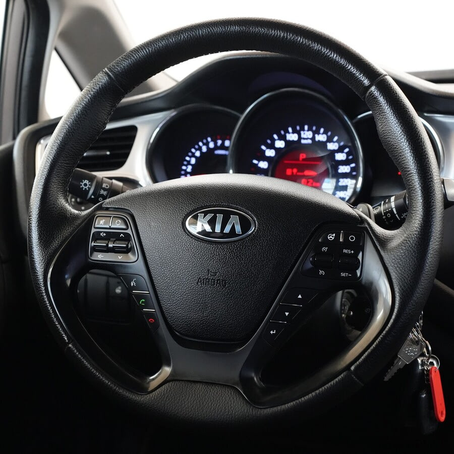 Фото Kia Ceed II Рестайлинг с пробегом | №8