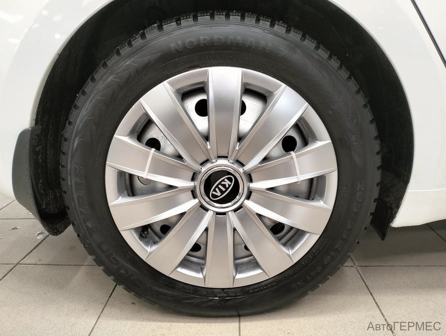 Фото Kia Ceed II Рестайлинг с пробегом | №14 Фото Kia Ceed II Рестайлинг с пробегом | №14