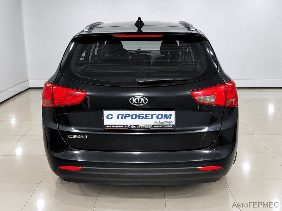 Фото Kia Ceed II Рестайлинг с пробегом | №3 Фото Kia Ceed II Рестайлинг с пробегом | №3