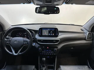Фото HYUNDAI Tucson III Рестайлинг с пробегом