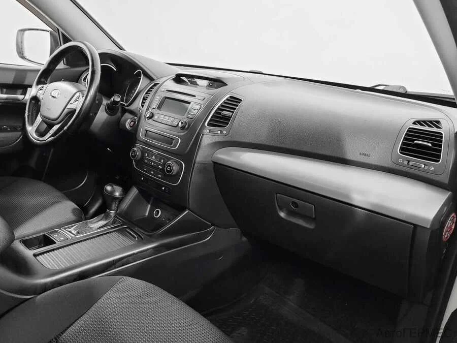 Фото Kia Sorento II Рестайлинг с пробегом | №11