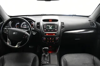 Фото Kia Sorento II Рестайлинг с пробегом Фото Kia Sorento II Рестайлинг с пробегом