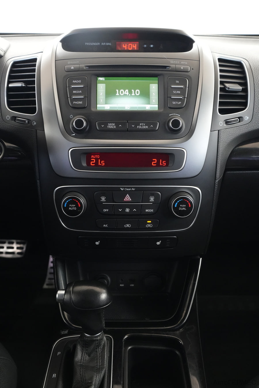 Фото Kia Sorento II Рестайлинг с пробегом | №8