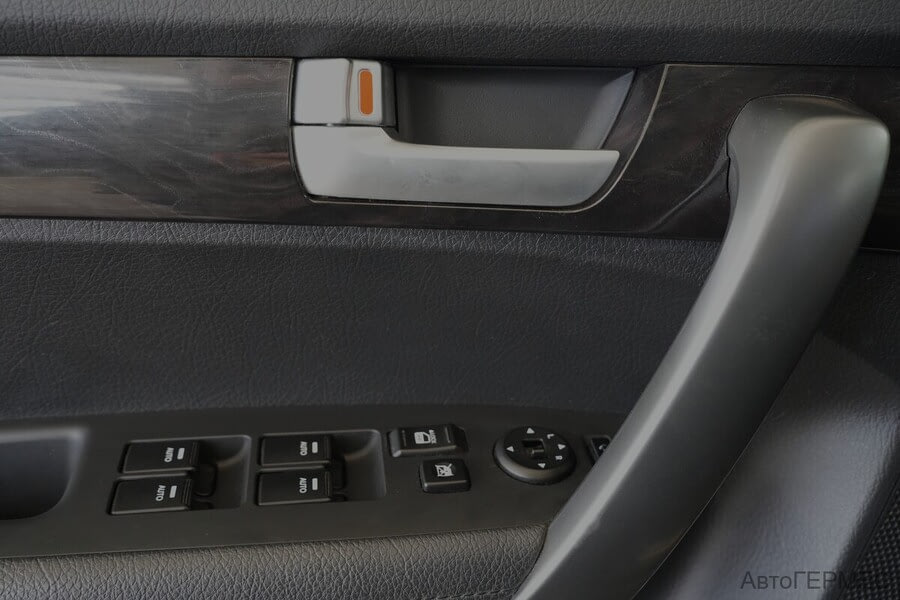 Фото Kia Sorento II Рестайлинг с пробегом | №10 Фото Kia Sorento II Рестайлинг с пробегом | №10