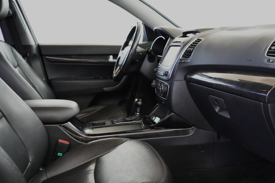 Фото Kia Sorento II Рестайлинг с пробегом | №12 Фото Kia Sorento II Рестайлинг с пробегом | №12