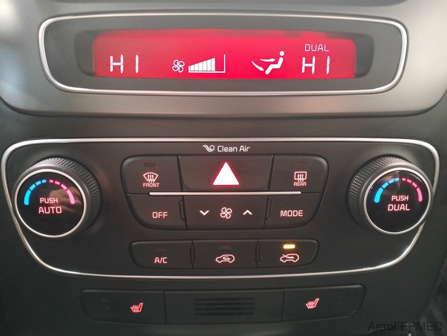 Фото Kia Sorento II Рестайлинг с пробегом | №7