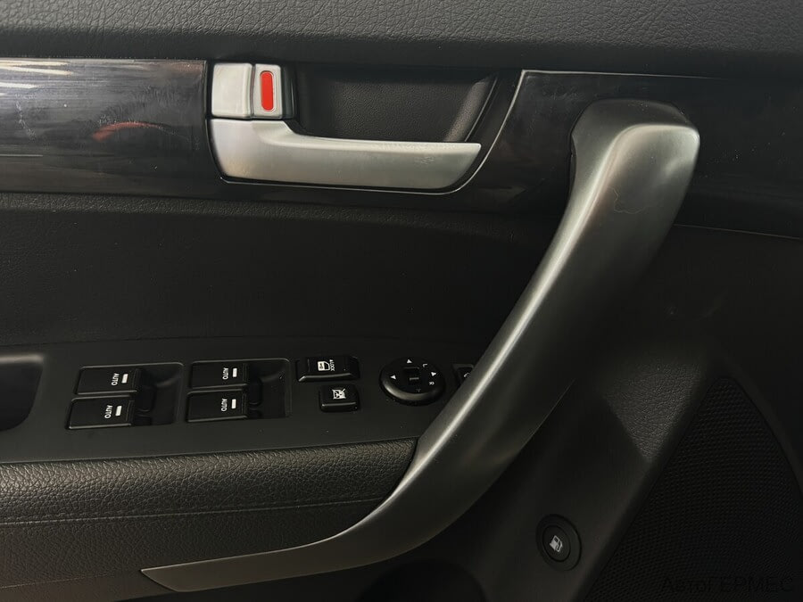 Фото Kia Sorento II Рестайлинг с пробегом | №11