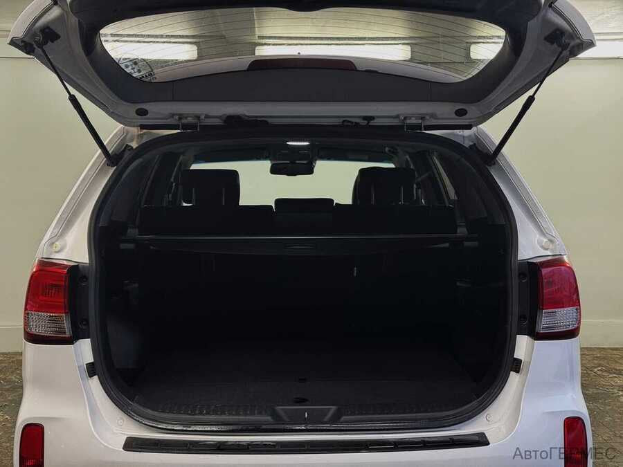 Фото Kia Sorento II Рестайлинг с пробегом | №14 Фото Kia Sorento II Рестайлинг с пробегом | №14