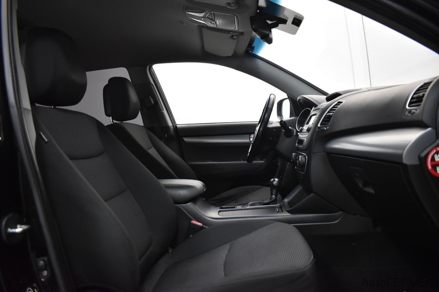 Фото Kia Sorento II Рестайлинг с пробегом | №12 Фото Kia Sorento II Рестайлинг с пробегом | №12